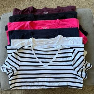 Amazon Essentials V-Neck t-shirt lot XL